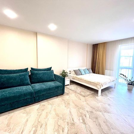 Osapart Romantic Apartment In The Complex Great Britain Lviv Ngoại thất bức ảnh