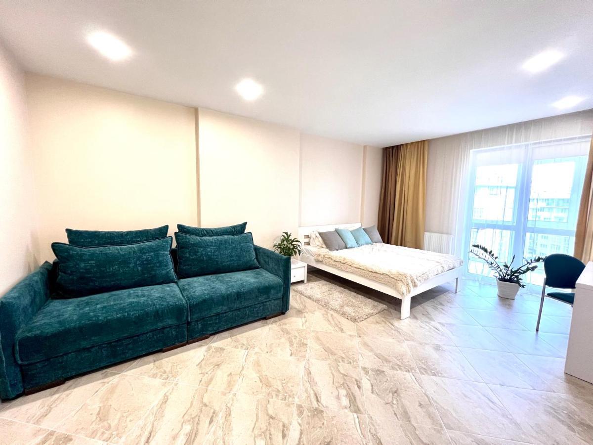 Osapart Romantic Apartment In The Complex Great Britain Lviv Ngoại thất bức ảnh