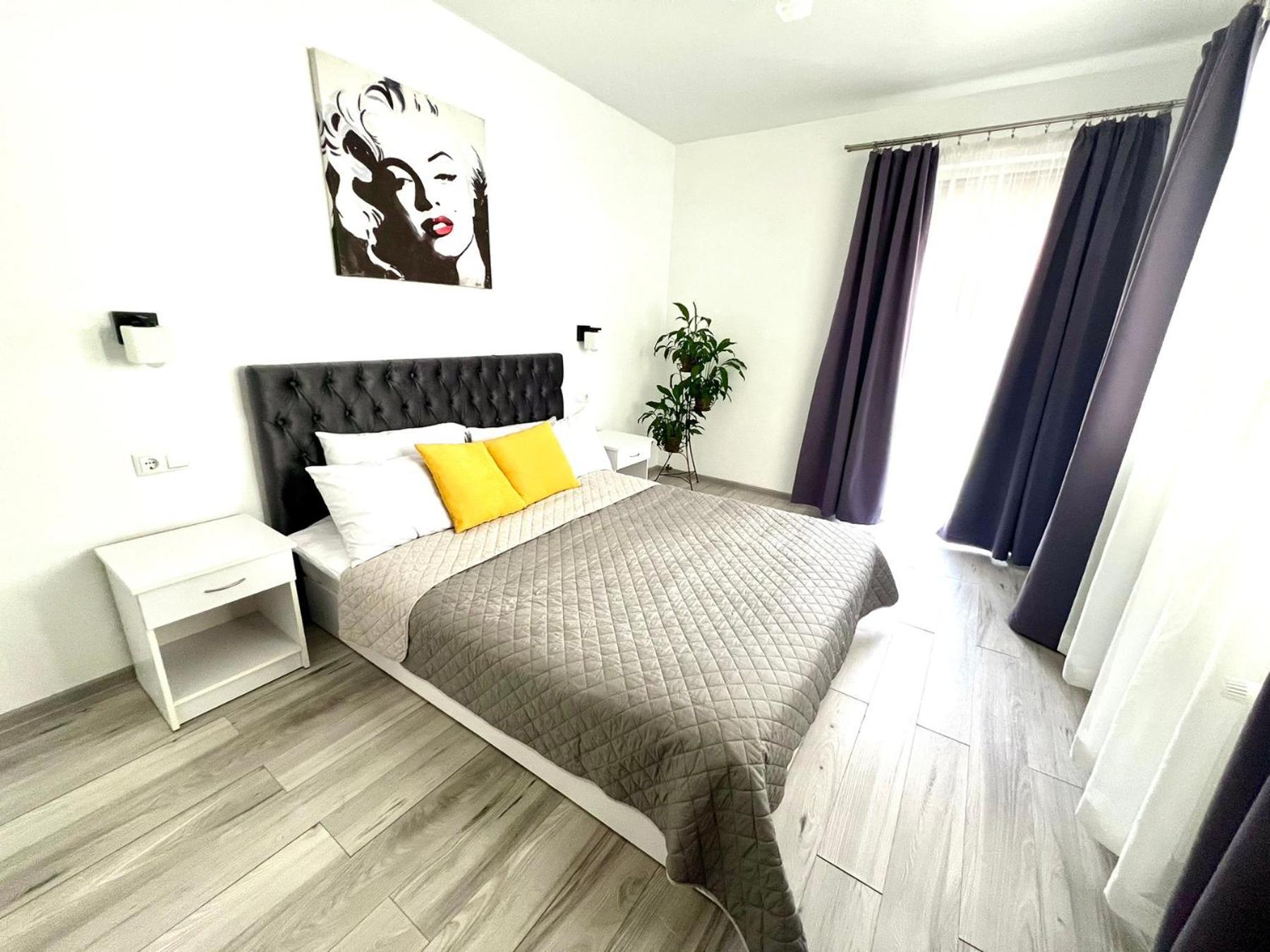 Osapart Romantic Apartment In The Complex Great Britain Lviv Ngoại thất bức ảnh