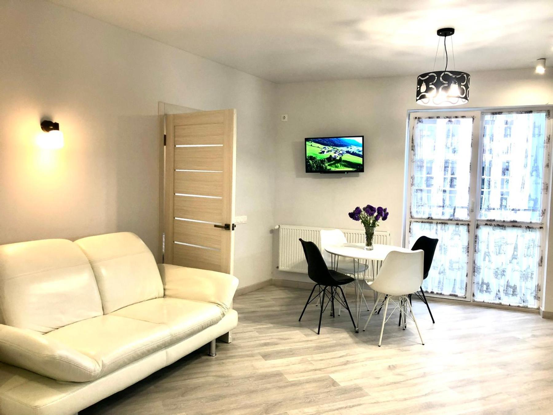Osapart Romantic Apartment In The Complex Great Britain Lviv Ngoại thất bức ảnh