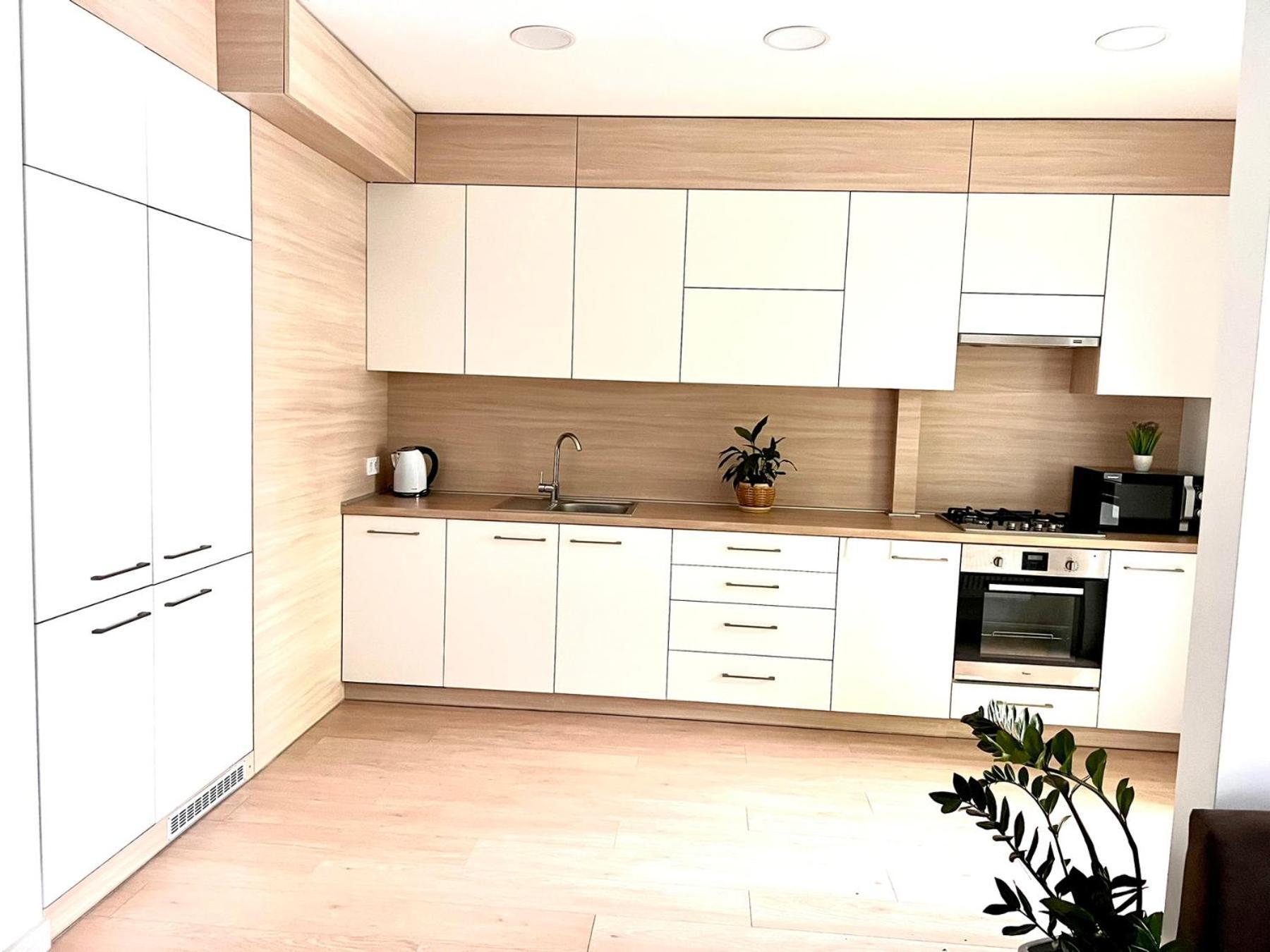 Osapart Romantic Apartment In The Complex Great Britain Lviv Ngoại thất bức ảnh